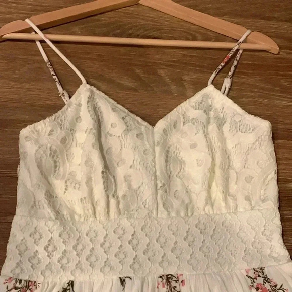 ✨Summer dress Maurice’s size xs with lace - Picture 3 of 7